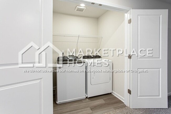 Building Photo - 2121 Avalon Rdg