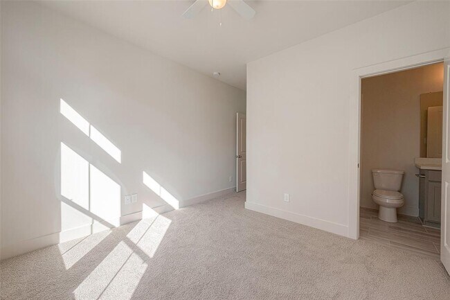 Building Photo - 9414 McGallion Rd