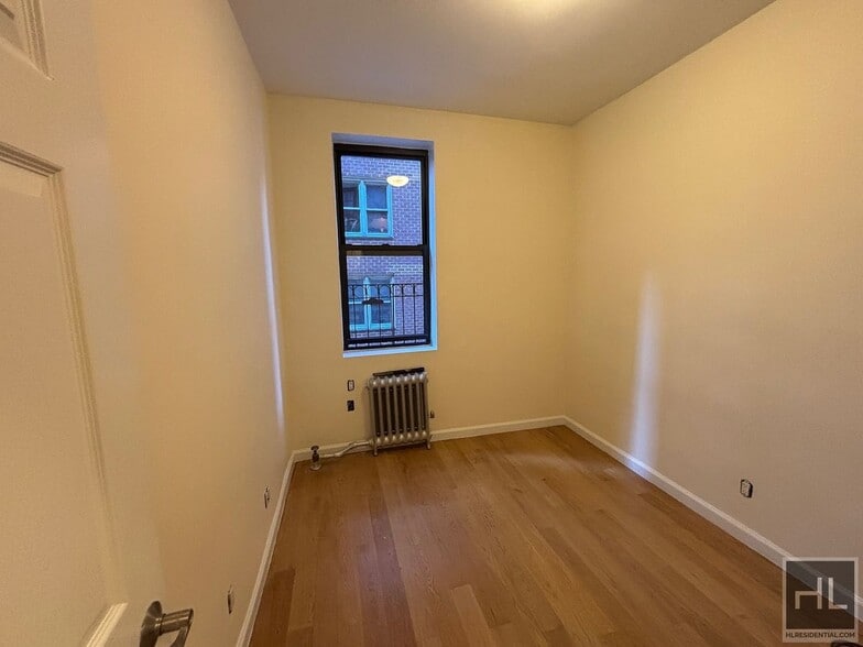 Building Photo - WEST 45 STREET