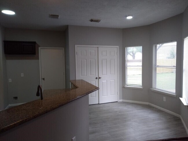 Building Photo - 13723 Sable Ln