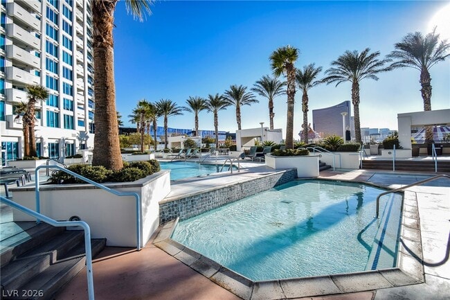 Building Photo - 2700 S Las Vegas Blvd