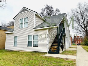 Building Photo - Affordable 3 bedroom in West Louisville-Section 8 Accepted