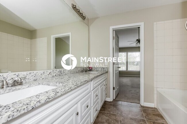 Building Photo - 3 Bedroom Pet-Friendly Home in Charlotte, ...