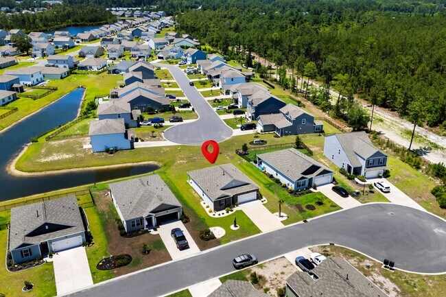 Building Photo - 3927 Nandina Ct