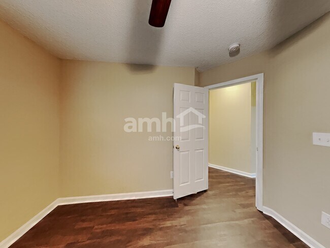 Building Photo - 13319 Harvest Point Dr