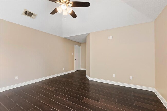 Building Photo - 4203 Bentley Dr