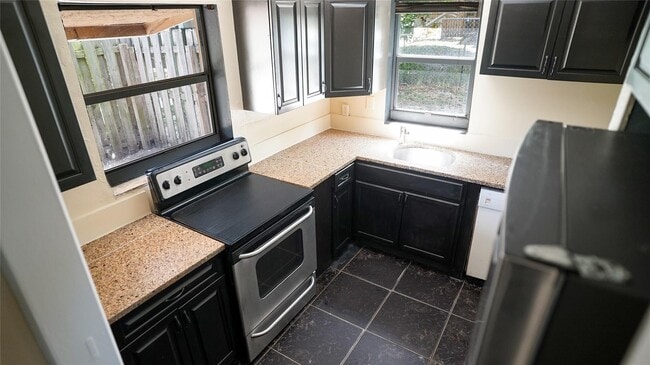 Building Photo - 1029 C St