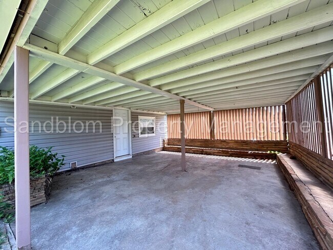 Building Photo - FOR LEASE | Midtown Tulsa | Available Now!