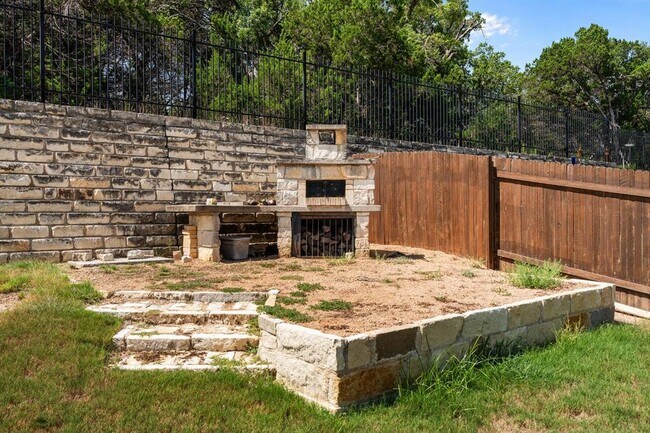 Building Photo - 175 Senna Dr