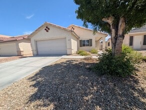 Building Photo - 1821 Running Fawn Ct