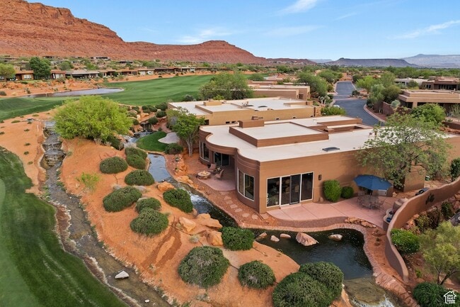 Building Photo - 2410 W Entrada Trail