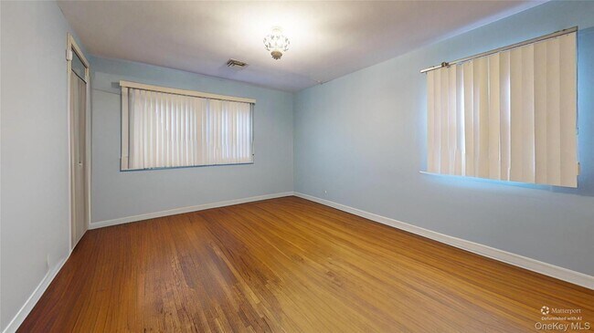 Building Photo - 11 Rockhill Rd