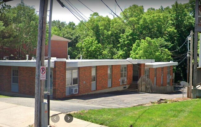 Building Photo - 2BR/1BA East Campus - Short Distance to Ca...