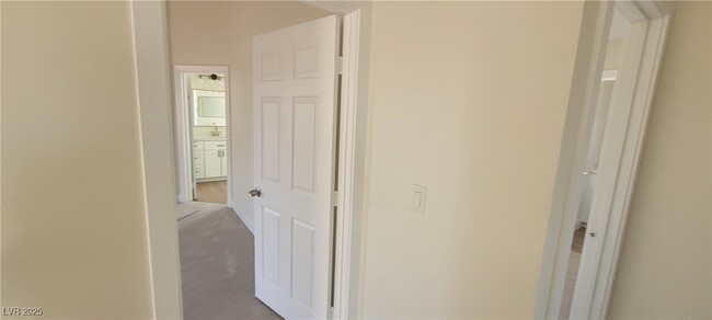 Building Photo - 7237 Chesterton Dr