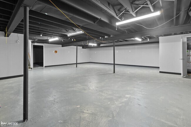 Building Photo - 53638 Springhill Meadows Dr