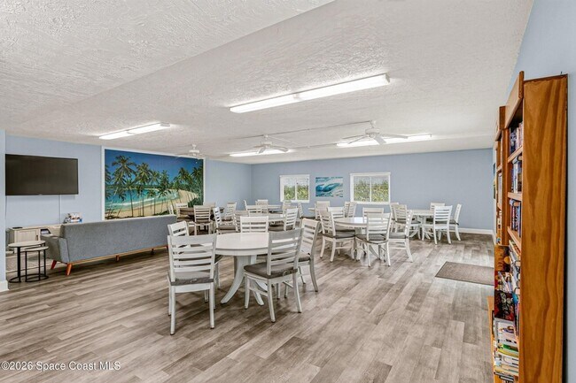 Building Photo - 403 Jimmy Buffett Mem Hwy