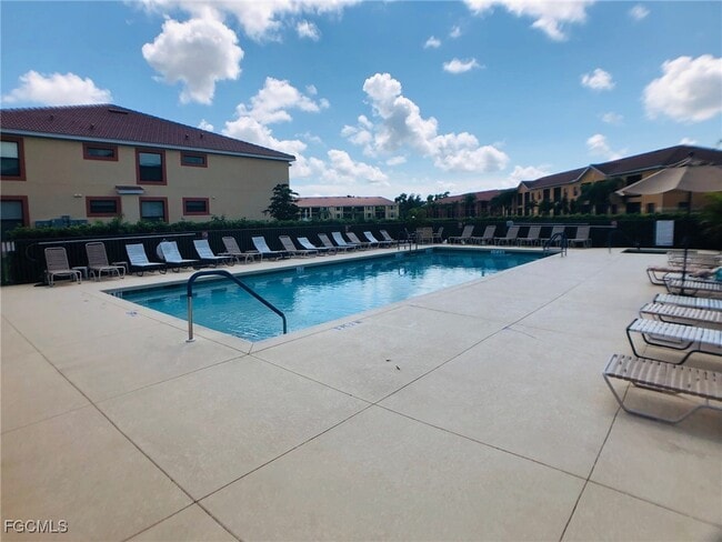 Building Photo - 13780 Julias Way