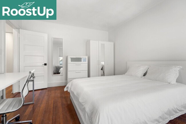Building Photo - Furnished Bedroom in Jamaica Plain