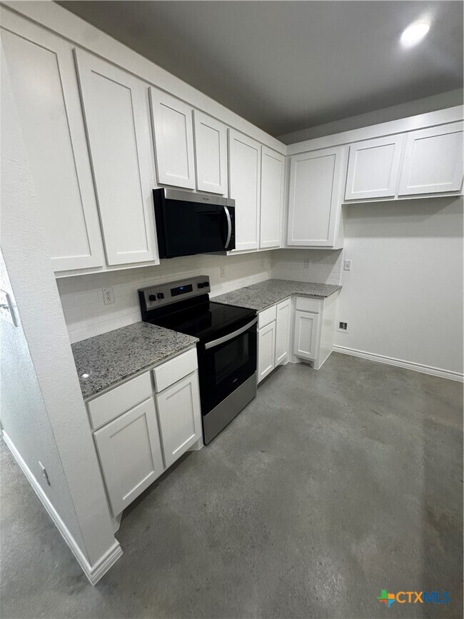 Building Photo - 209 Elbert Ln