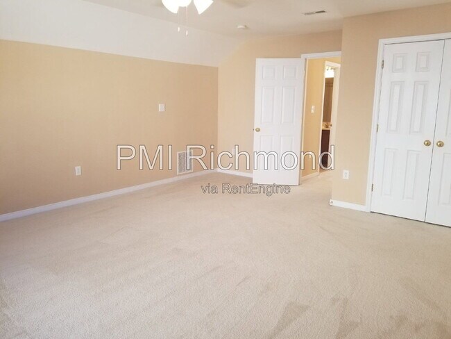 Building Photo - 14636 Sailboat Cir