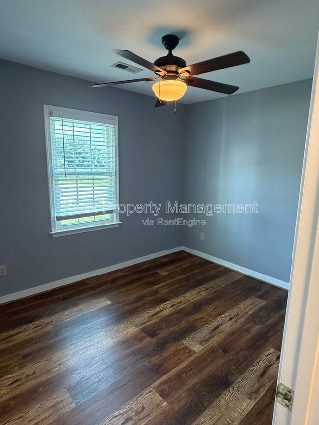 Building Photo - 6294 Simi Ct