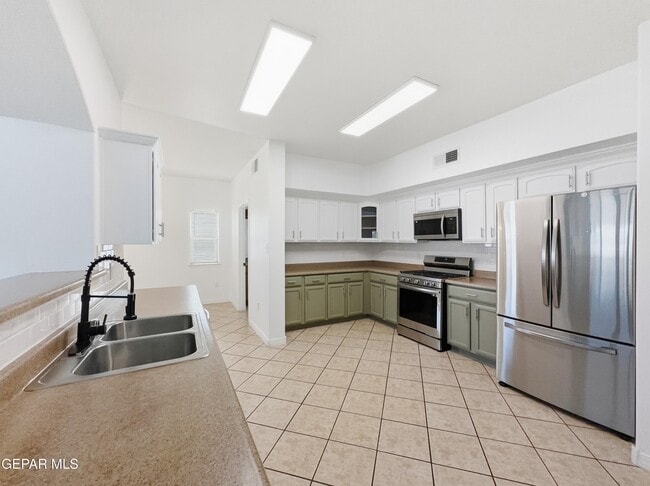 Building Photo - 12753 Tierra Mina Dr