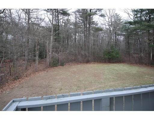 Building Photo - 261 Twin Lakes Dr