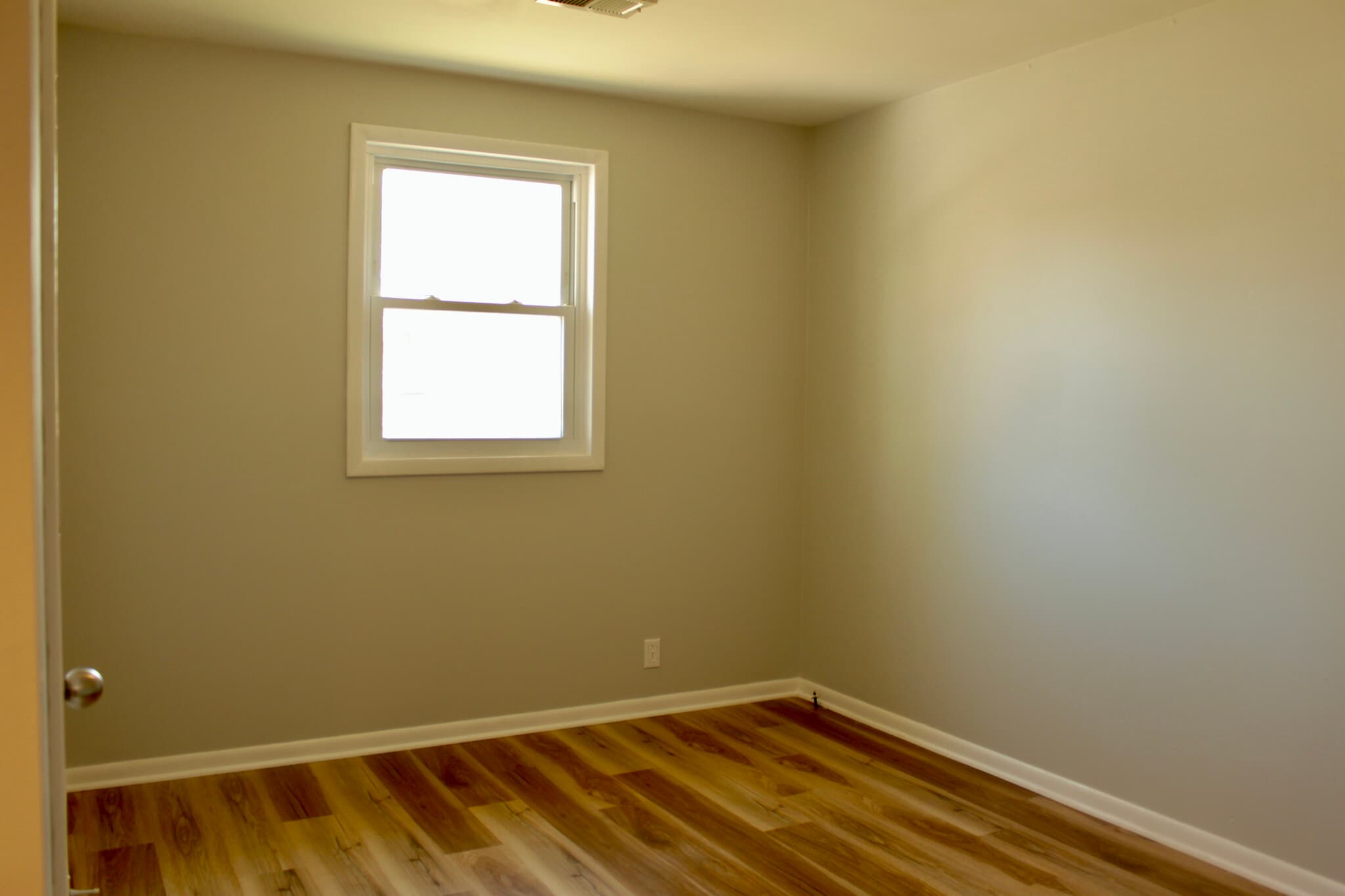Front Bedroom - 1401 22nd Ave N