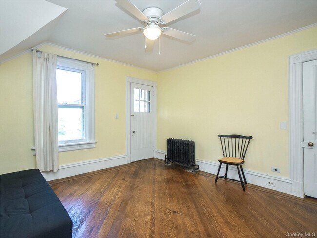 Building Photo - 27 Summit Ave