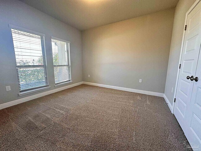 Building Photo - 3892 Hawks Landing Cir