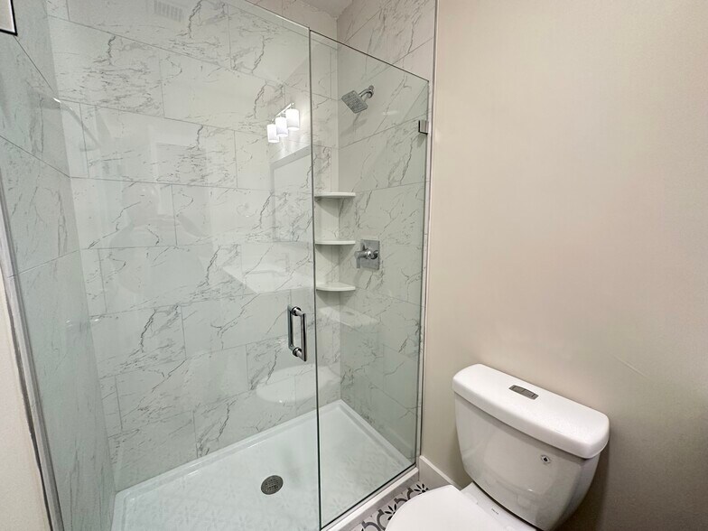 Building Photo - 131 Grampian Way