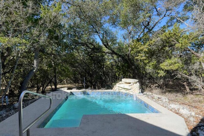 Building Photo - 994 Windmill Ranch Rd