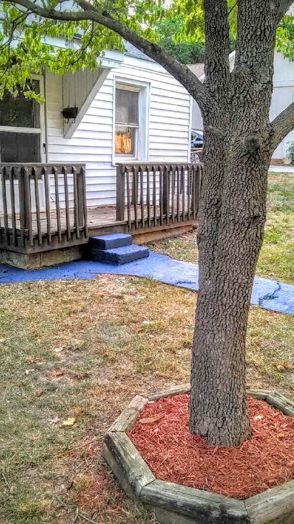 Building Photo - 418 Iverson Way