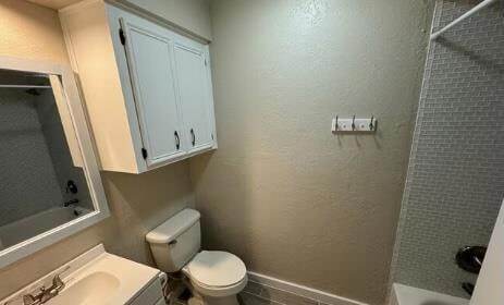 Building Photo - 41 Cypress Fairway Village