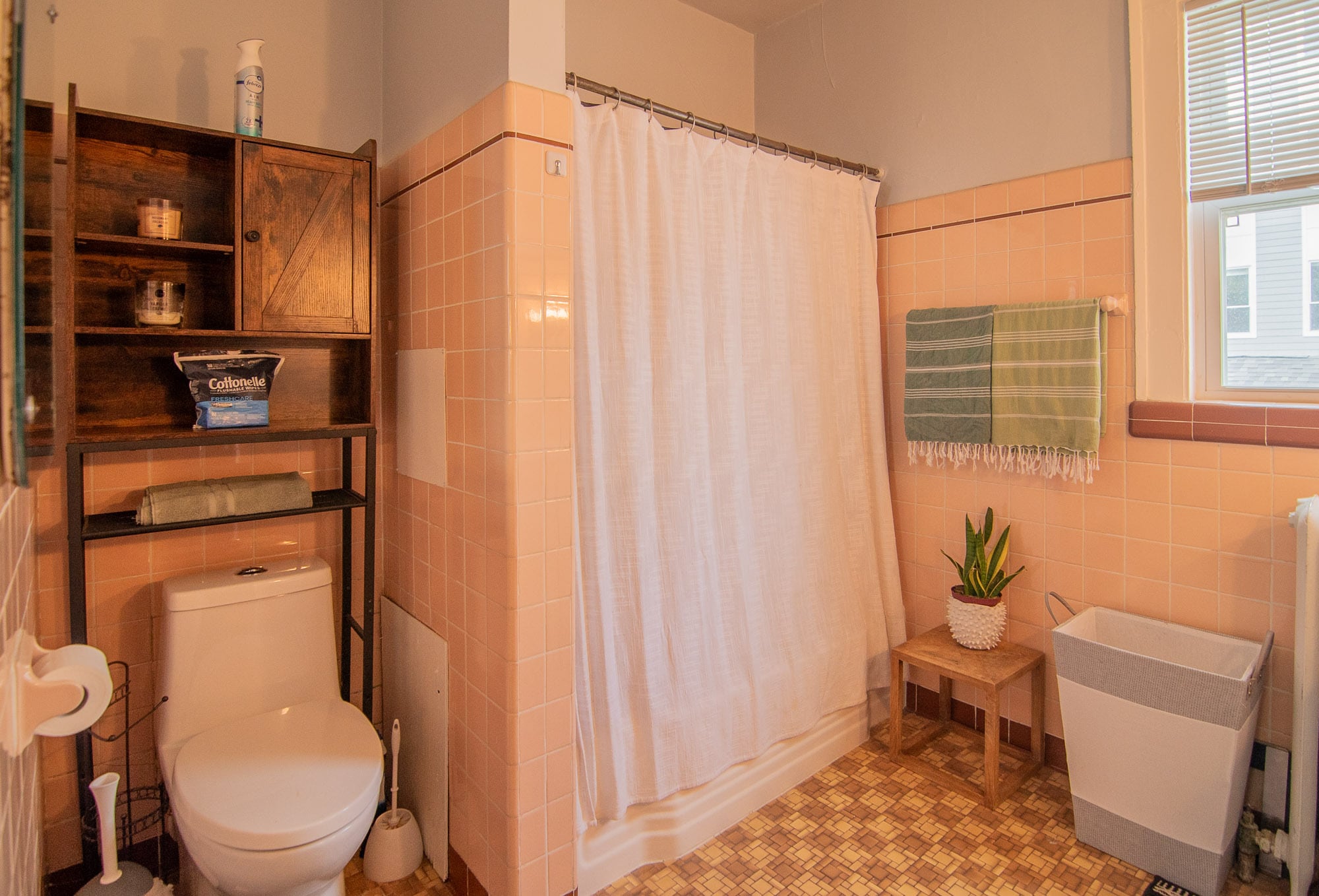 Building Photo - 5940 5th Ave