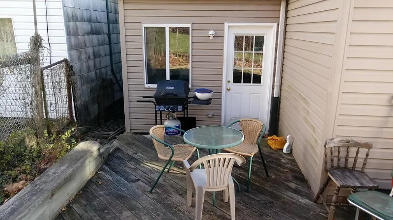 Building Photo - 136 Boggs Ave