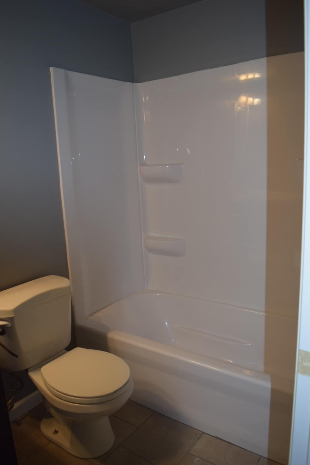 New shower surround - 108 Wood Ct