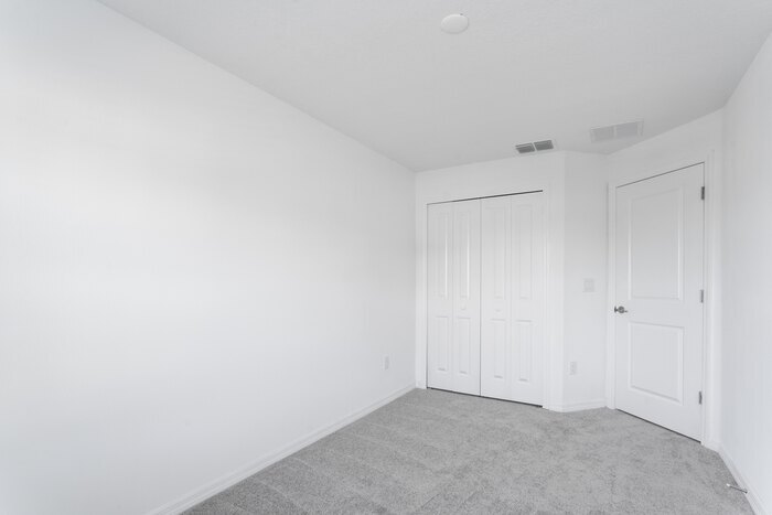 Building Photo - 37725 Leafside Ln