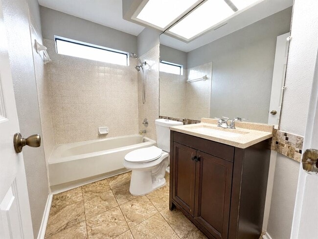Building Photo - 3603 Palomar Ln