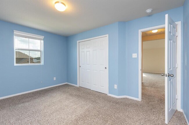 Building Photo - 12318 Leafy Arch Way