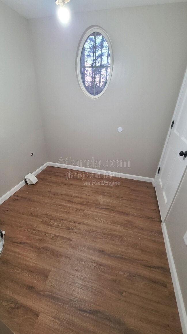 Building Photo - 2242 Lawson Way