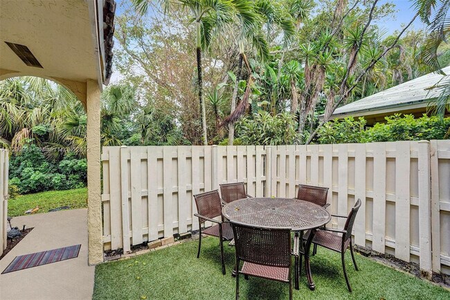 Building Photo - 22322 Pineapple Walk Dr