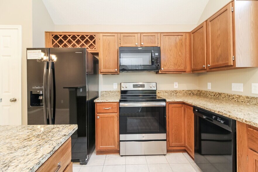 Building Photo - 1722 Marcella Ln