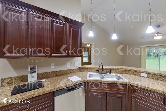 Building Photo - 13511 SE 55th Ave