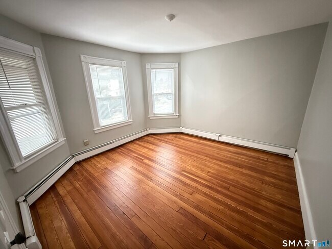 Building Photo - 113 Trowbridge Pl