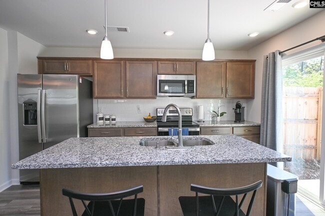 Building Photo - 552 Kingfisher Ct