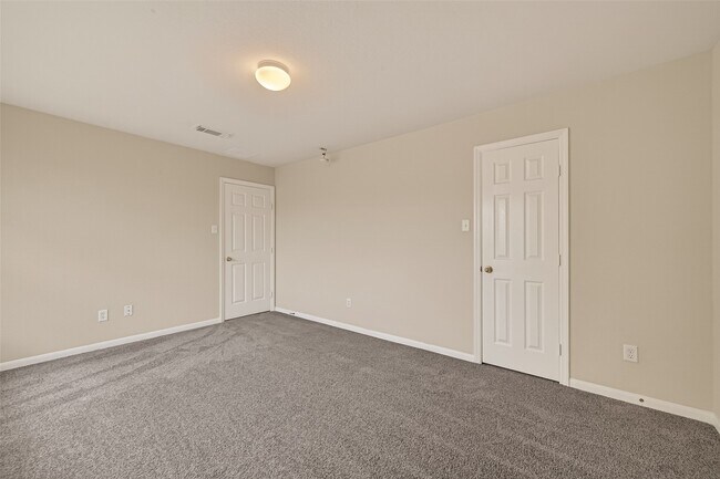 Building Photo - 13915 Maleewan Ln