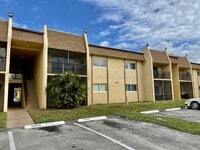 Building Photo - 2914 NW 55th Ave