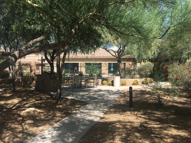 Building Photo - 20100 N 78th Pl