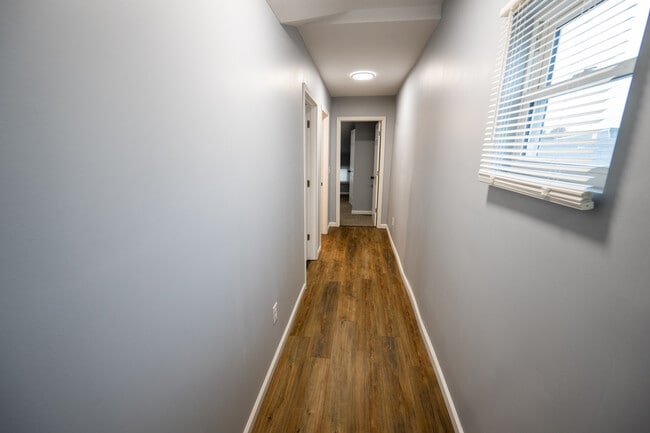 Building Photo - 411 Hodge St